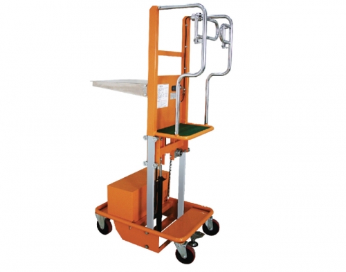 手動(dòng)式液壓堆高車(chē)在汽車(chē)衡計(jì)量檢定中具有的功效